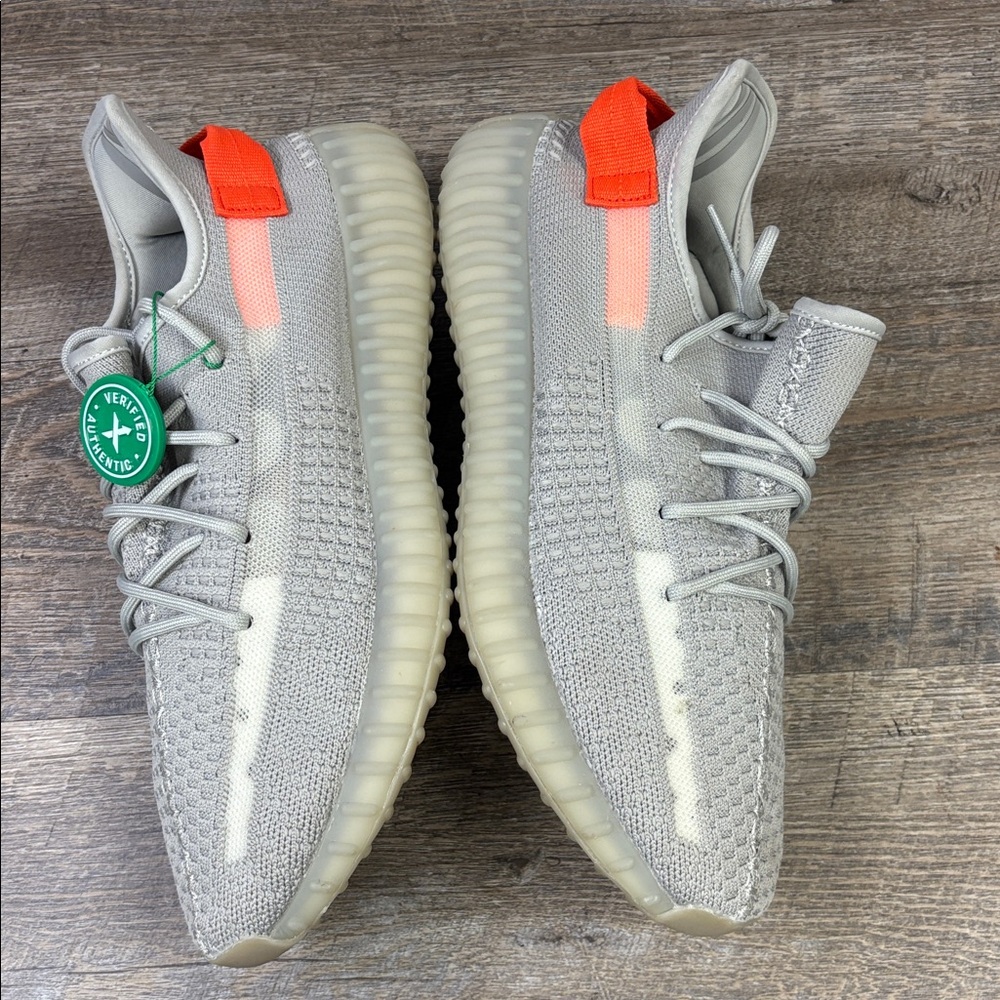 Adidas Yeezy Boost 350 V2 “Tail Light” Light Gray / Orange Heel Tab | M Size 11 - Picture 5 of 9